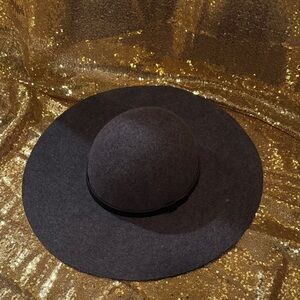 H&M 100% Wool Gray Women's, Wide Brim, Floppy Hat with Black Band